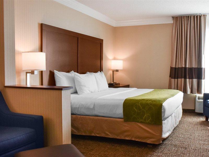Comfort Suites Downtown Карлайл Екстер'єр фото