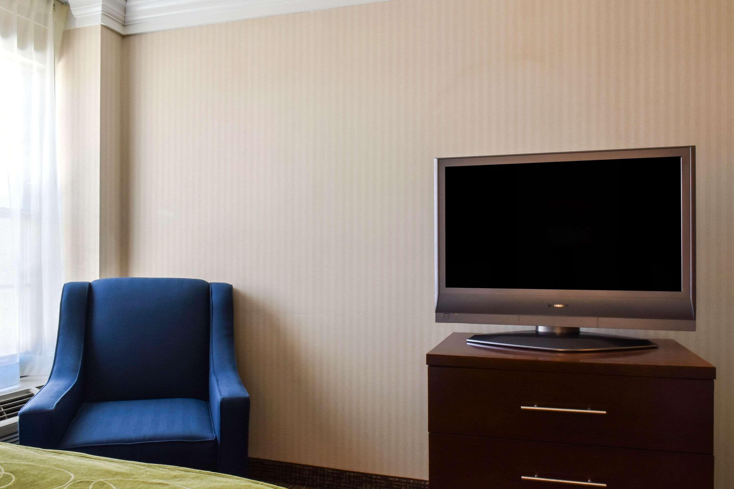 Comfort Suites Downtown Карлайл Екстер'єр фото